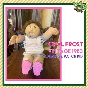 SOLD!! 🍼🍼🍼Vintage 1983 “Opal Frost” Cabbage PK